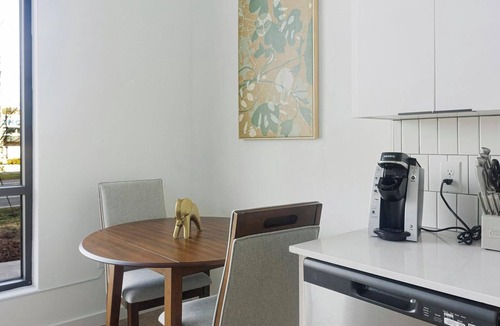 Chapel Hill Apartment | Landing | Chic Studio, Game Room, Courtyard
