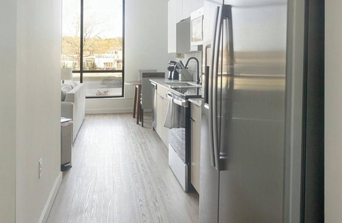 Chapel Hill Apartment | Landing | Chic Studio, Game Room, Courtyard