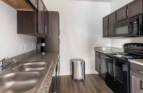 San Antonio Apartment | Landing | Chic Studio, Clubhouse, Gym