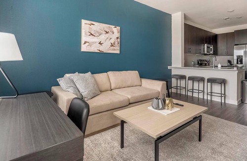 Wetmore Apartment | Landing | Chic Studio, Clubhouse, Gym