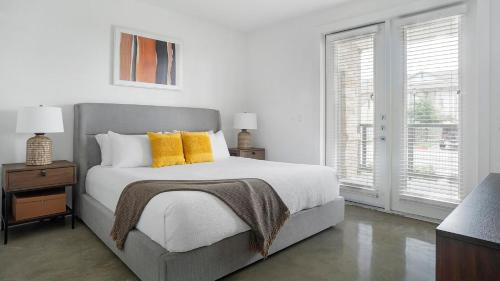Austin Apartment | Landing Furnished Apartments - Lakeway