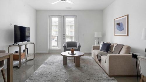 Austin Apartment | Landing Furnished Apartments - Lakeway