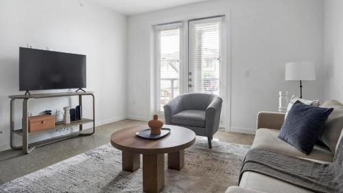Austin Apartment | Landing Furnished Apartments - Lakeway