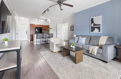 Del Mar Apartment | Landing | Incredible 2BD, Clubhouse