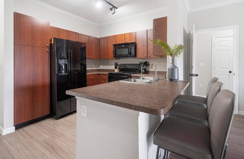 Del Mar Apartment | Landing | Incredible 2BD, Clubhouse