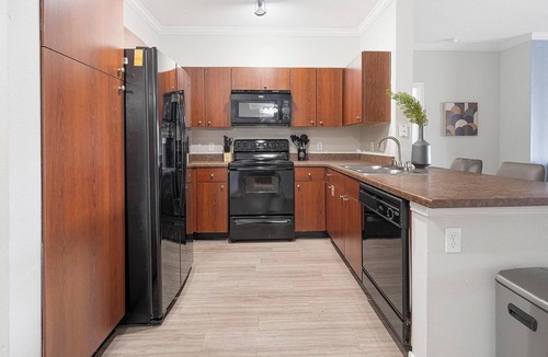 Del Mar Apartment | Landing | Incredible 2BD, Clubhouse