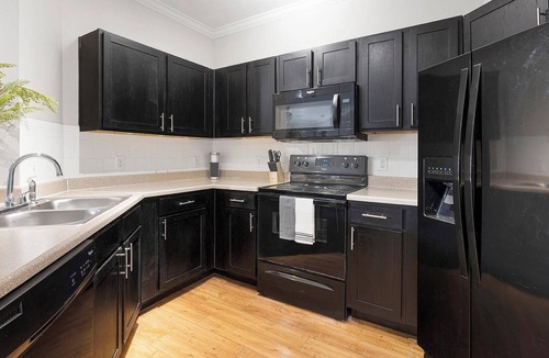 Del Mar Apartment | Landing | Incredible 2BD, Clubhouse
