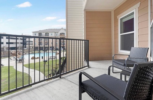 Del Mar Apartment | Landing | Incredible 2BD, Clubhouse