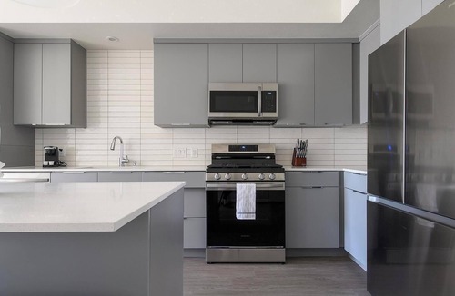 Rhodes Ranch Apartment | Landing | Incredible 2BD, Gym, Rooftop Lounge