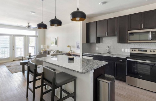 Fort Worth Apartment | Landing | Incredible 1BD, Clubhouse, Gym