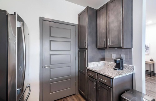 Hurstbourne Apartment | Landing | Incredible 1BD, Clubhouse, Gym