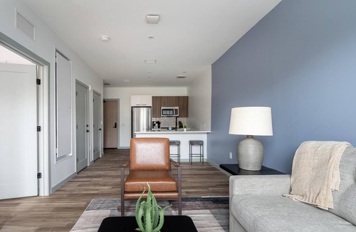 Haverhill Apartment | Landing | Incredible 1BD, Gym, Pool