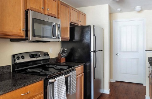 Sweetbriar Apartment | Landing | Incredible 1BD, Courtyard, Clubhouse