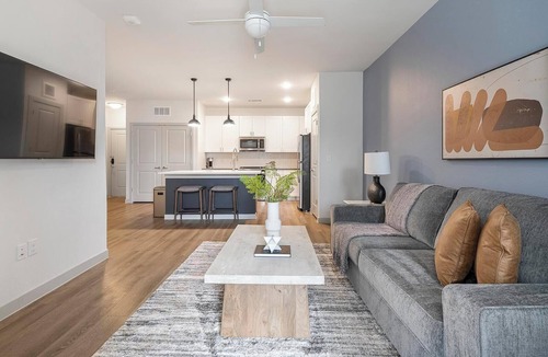 Lower Basin Lake Travis Apartment | Landing | Incredible 1BD, Clubhouse, Gym