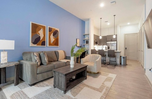 MLK Apartment | Landing | Incredible 1BD, Courtyard, Pool