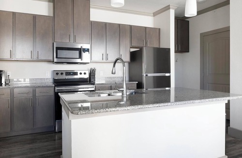 Manor Apartment | Landing | Incredible 1BD, Courtyard, Pool