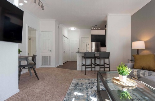 Austin Apartment | Landing | Incredible 1BD, Gym, Pool