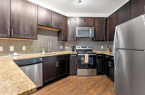 Crestview Apartment | Landing | Incredible 1BD, Gym, Courtyard