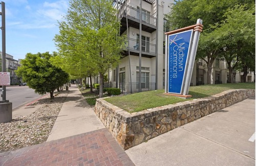 Crestview Apartment | Landing | Incredible 1BD, Gym, Courtyard