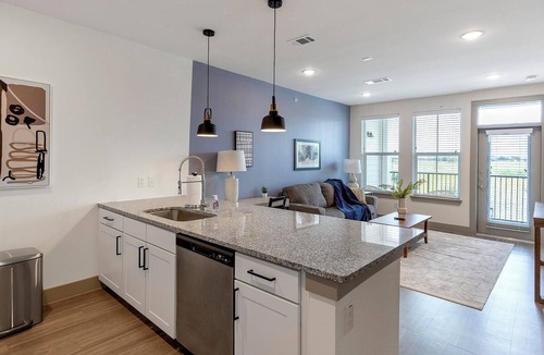 Weston Apartment | Landing | Incredible 1BD, Game Room, Clubhouse