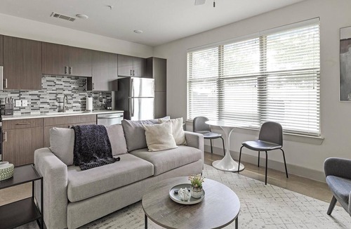 Vickery Meadow Apartment | Landing | Incredible 1BD, Gym, Pool