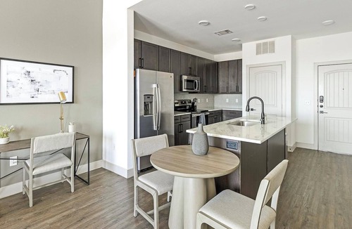 Denton Apartment | Landing | Incredible 1BD, Gym, Clubhouse