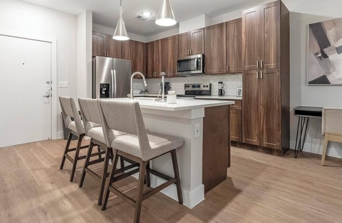 Seguin Apartment | Landing | Incredible 1BD, Gym, Pool