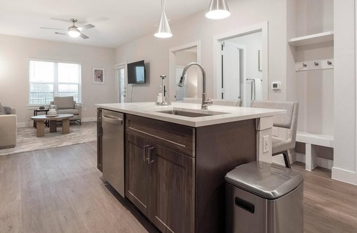 Seguin Apartment | Landing | Incredible 1BD, Gym, Pool