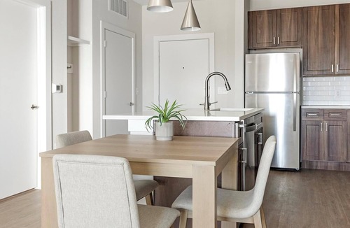 Seguin Apartment | Landing | Incredible 1BD, Gym, Pool