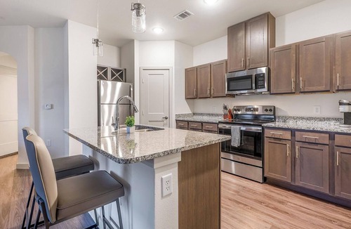 Buda Apartment | Landing | Incredible 1BD, Game Room, Gym