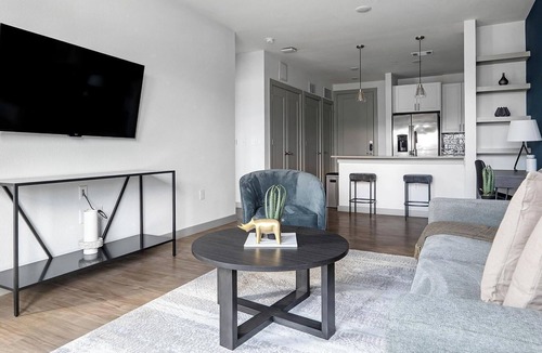MLK Apartment | Landing | Incredible 1BD, Pool, Game Room
