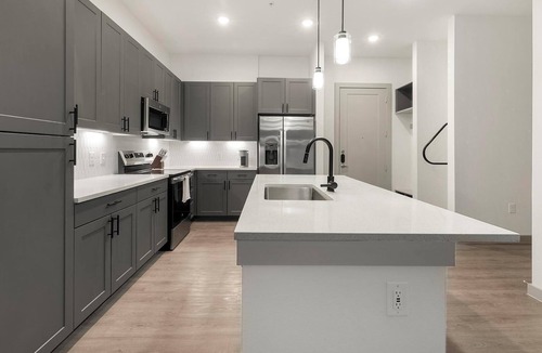 MLK Apartment | Landing | Incredible 1BD, Rooftop Lounge, Gym