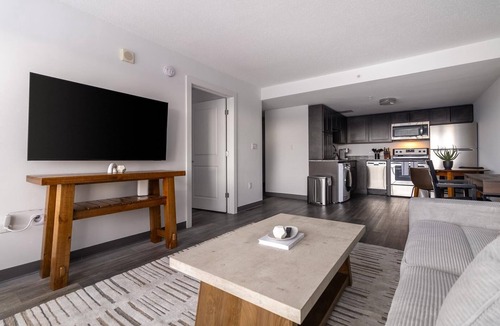 Downtown Hartford Apartment | Landing | Incredible 1BD, Gym, Game Room