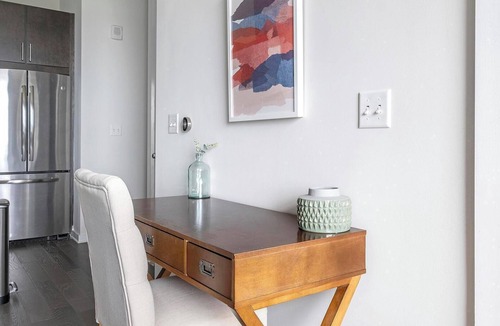 Woodland Heights Apartment | Landing | Incredible 1BD, Gym, Yoga Studio