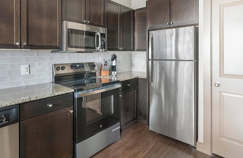 Barker Apartment | Landing | Incredible 1BD, Clubhouse, Courtyard