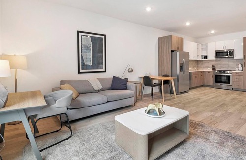 Richmond Apartment | Landing | Incredible 1BD, Courtyard, Clubhouse