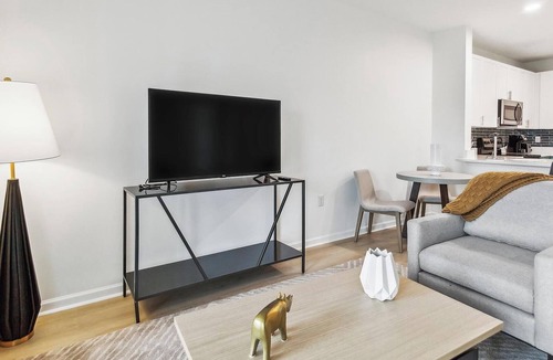 Eden Apartment | Landing | Incredible 1BD, Pool, Clubhouse