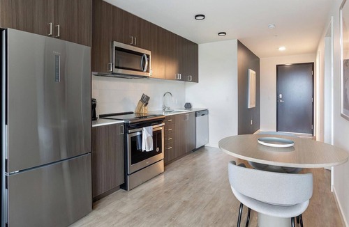 Mann Apartment | Landing | Incredible 1BD, Game Room