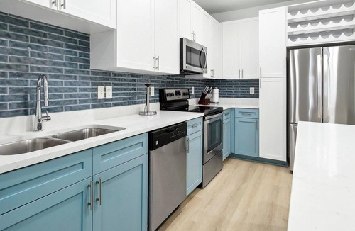 Eden Apartment | Landing | Incredible 1BD, Yoga Studio, Pool