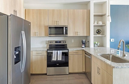 Anna Apartment | Landing | Incredible 1BD, Yoga Studio, Gym