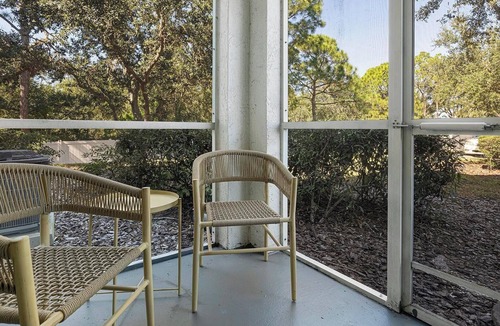 Fruitville Apartment | Landing | Incredible 2BD, Gym, Clubhouse
