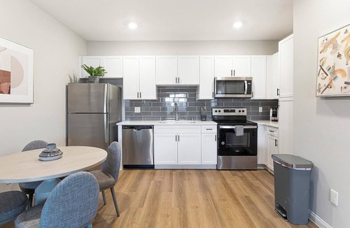 Townsite Apartment | Landing | Incredible 2BD, Pool, Rooftop Lounge