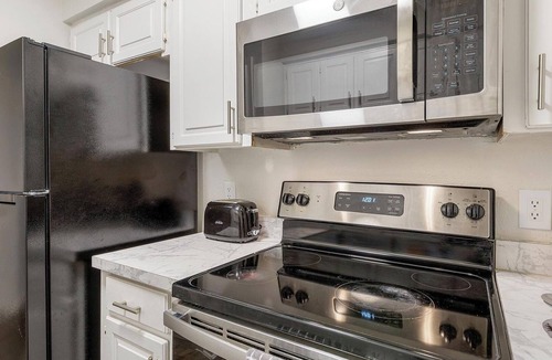 Denton Apartment | Landing | Incredible 2BD, Courtyard, Gym