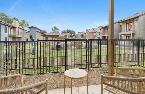 Denton Apartment | Landing | Incredible 2BD, Courtyard, Gym