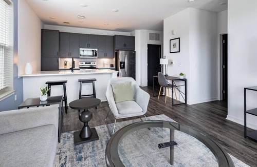 Coraopolis Apartment | Landing | Incredible 2BD, Clubhouse, Courtyard