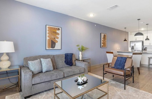 Weston Apartment | Landing | Incredible 2BD, Gym, Yoga Studio