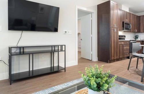 Seguin Apartment | Landing | Incredible 2BD, Pool, Gym