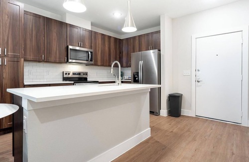 Seguin Apartment | Landing | Incredible 2BD, Pool, Gym