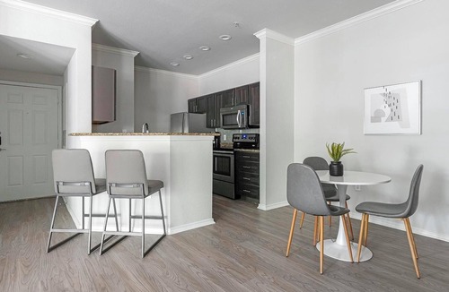 Falconhead Apartment | Landing | Incredible 2BD in Bee Cave