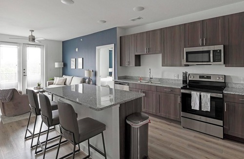 Garland Apartment | Landing | Incredible 2BD, Gym, Pool